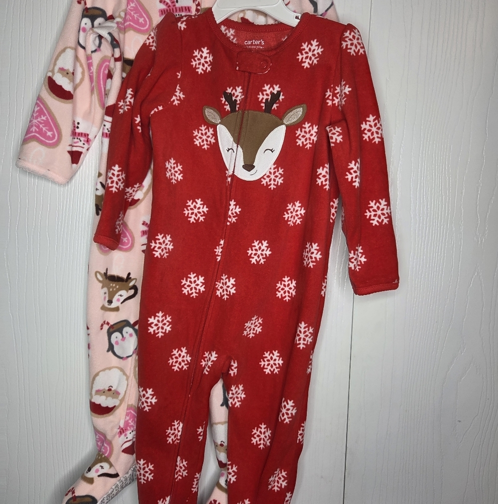 Bundle Of 2 Carter's Just One You Christmas Toddler Pajama Sleepers-2T
